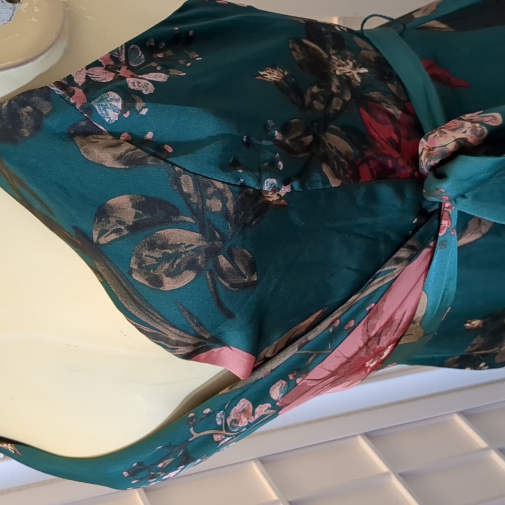Lulu's Maxi Dress - Picture 4 of 8
